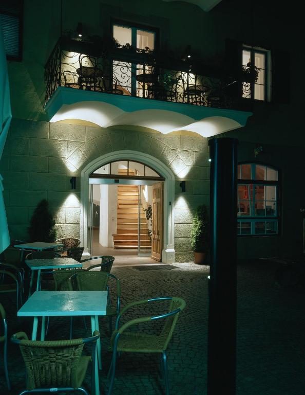 Hotel Gasthof Gruener Baum Glorenza Eksteriør billede